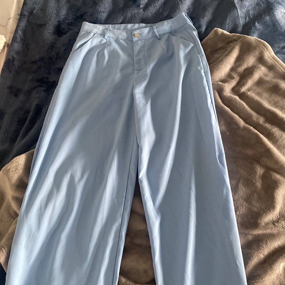 Baby blue pants! Adorable.